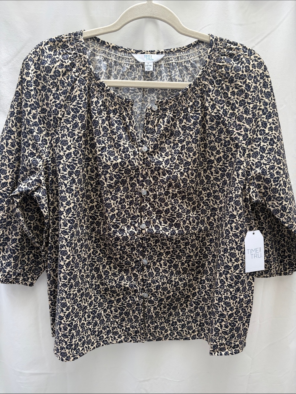 Time and Tru Navy and Cream Floral Button-Front Cotton Blouse L - Picture 2 of 5